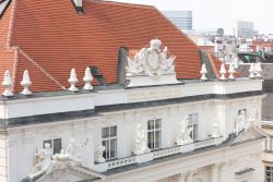 Ausschnitt der Fassade des Hauptgebäudes der Österreichischen Akademie der Wissenschaften in Wien, Copyright ÖAW