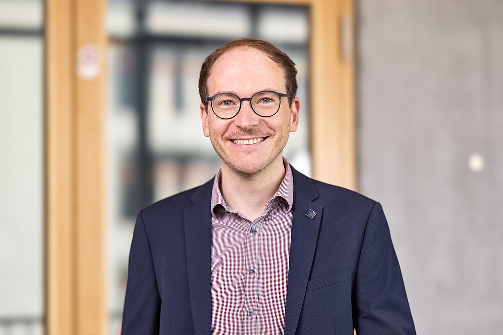 Prof. Dr. Lutz Nuhn