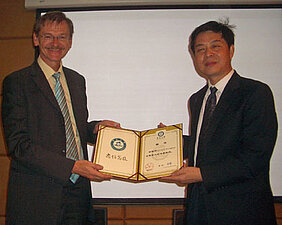 Prof. Quin Ye und Prof. G. Bringmann