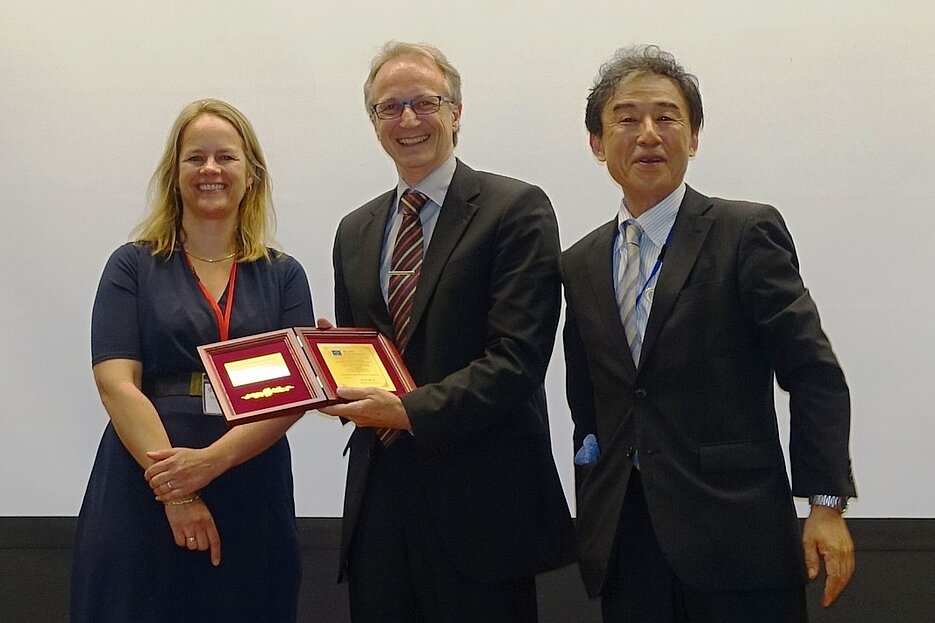 Nicolette van Dijk, Prof. Hiroshi Miyasaka, Frank Würthner