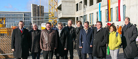 Left: University President Alfred Forchel, former state representative Walter Eykmann, State Secretary Gerhard Eck, MdL George Rosenthal, Professor Frank Würthner, MdL Jörg Oliver, State Secretary Bernd Sibler, Mayor Adolf Bauer, MdL Kerstin Celina, Hea