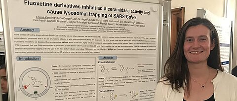 Louise Kersting in front of the award winning poster. (Image: privat)