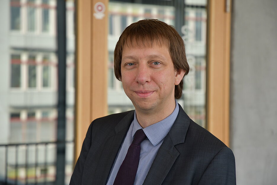 Prof. Dr. Holger Helten (Foto: Fakultät)